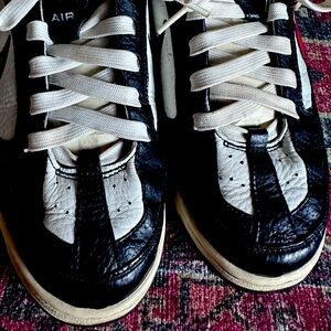 Vintage Nike Air Black White Red Skater Tennis Shoes men’s size 12